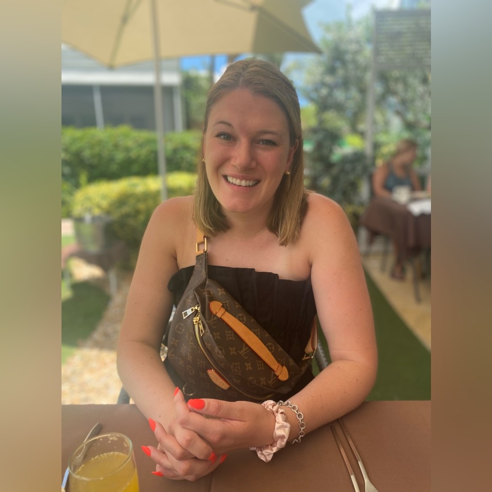 Meet your Posher, Leah